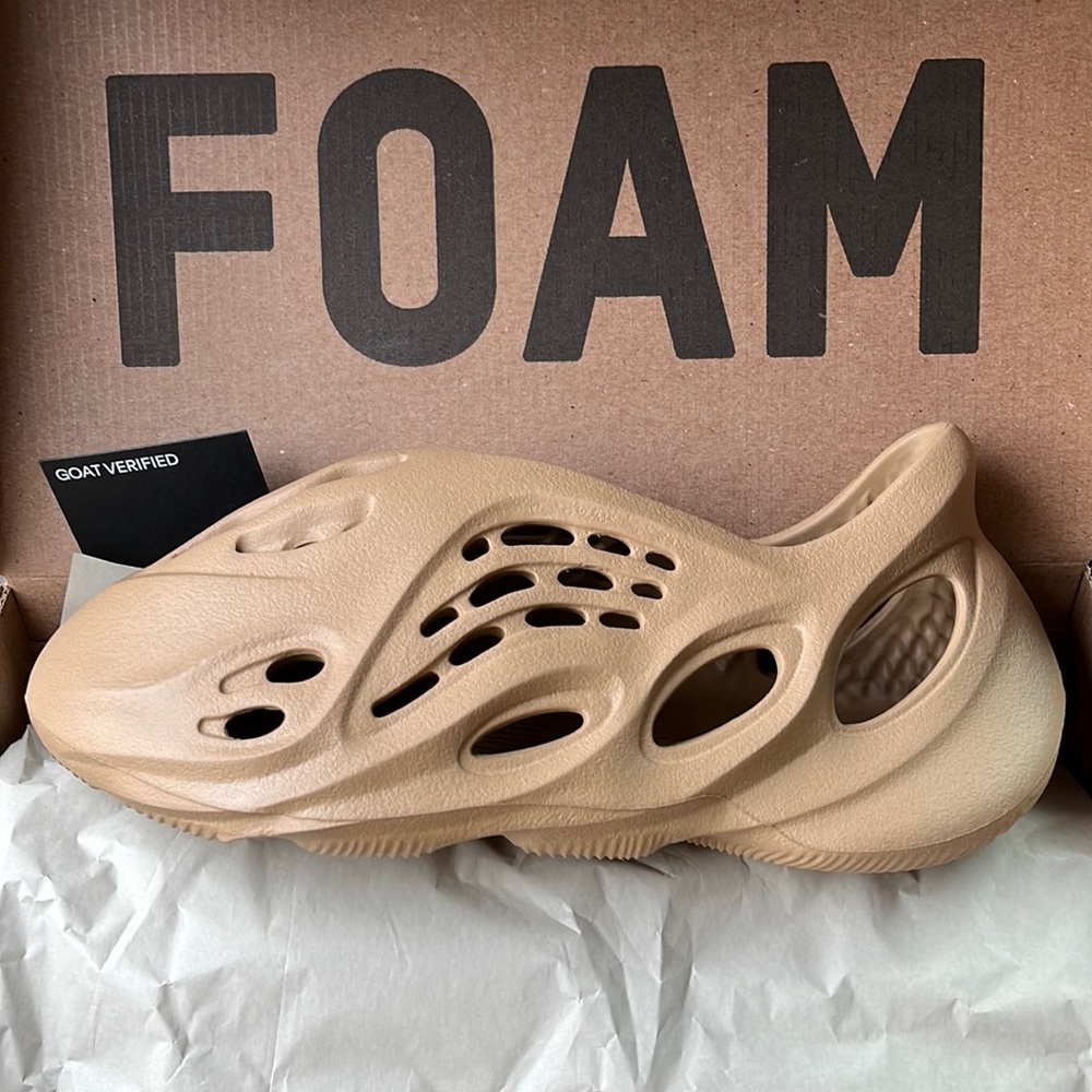 Yeezy Foam Runner “Ochre”